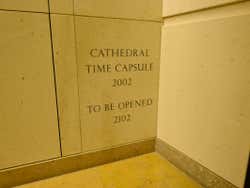 Cápsula del tiempo en la Catedral de Los Ángeles