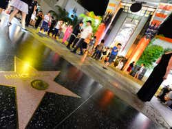 Paseo de la Fama junto al Teatro Chino